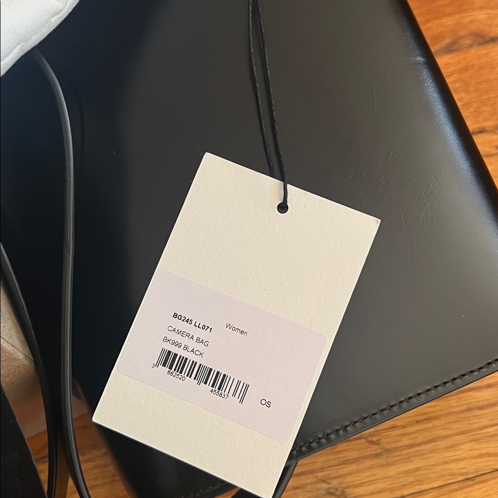 Lemaire camere bag black with dustbag and box in EUC-almost new - Picture 4 of 15